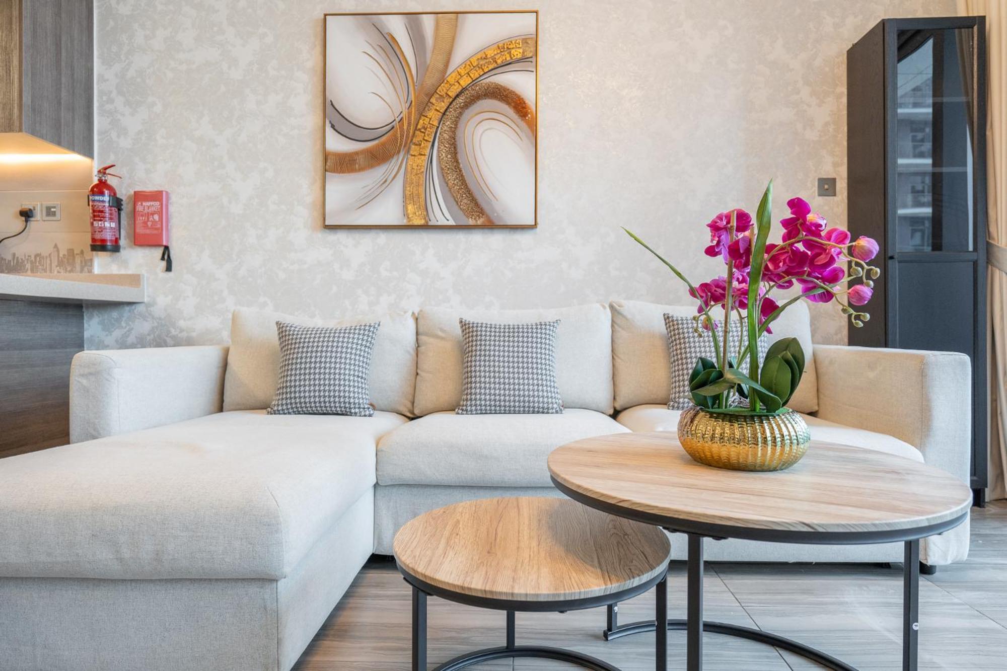 Heaven Crest - Balcony With View 1bhk In Jlt Close To Metro & Marina Apartment Dubai