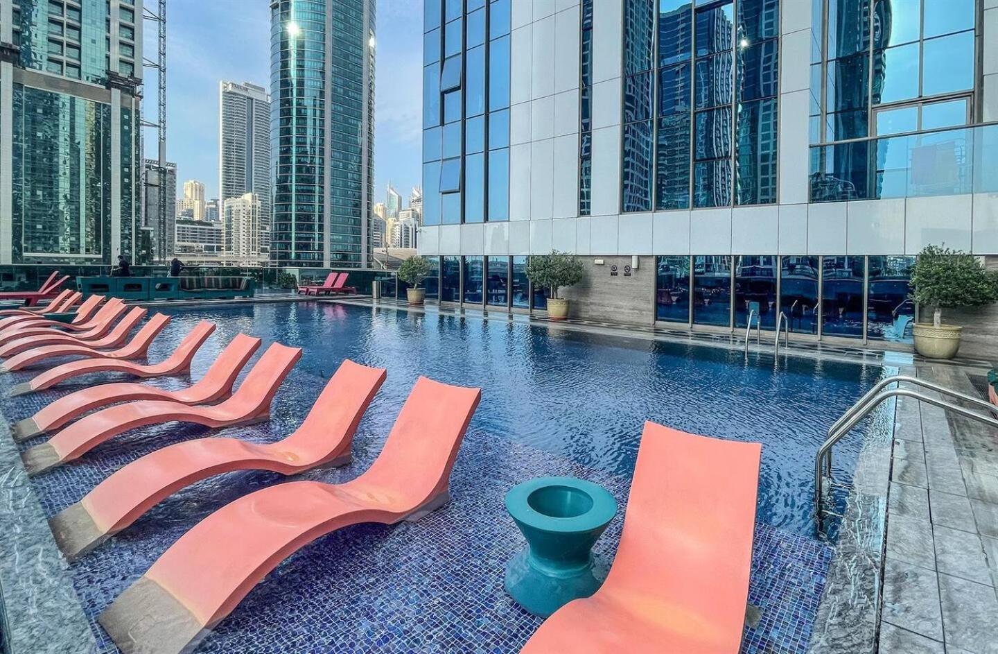 Heaven Crest - Balcony With View 1bhk In Jlt Close To Metro & Marina Apartment *