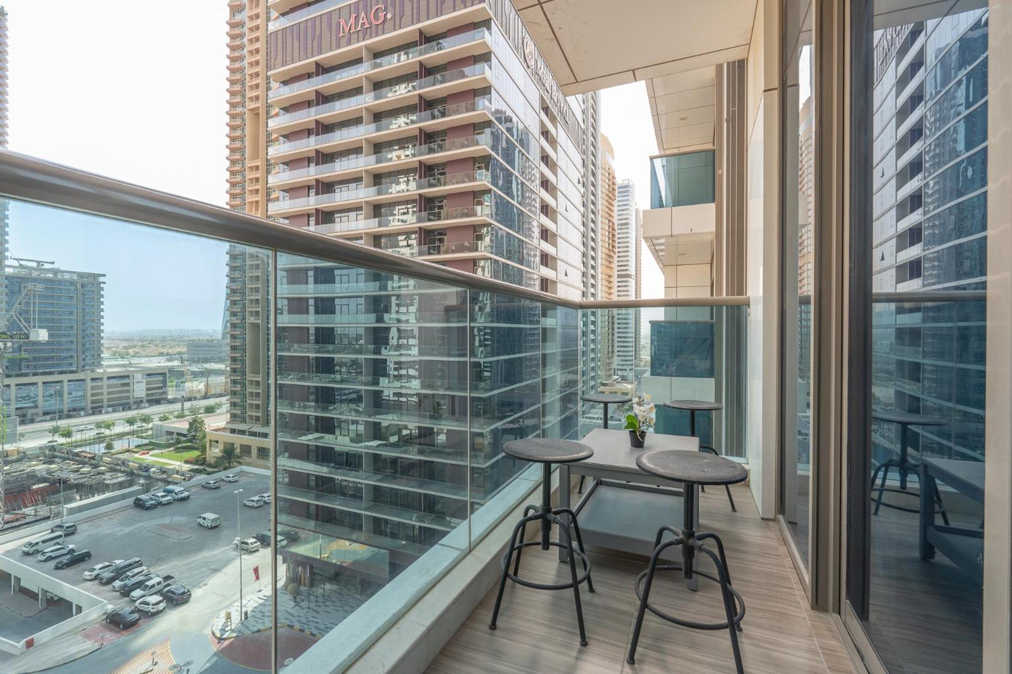 Heaven Crest - Balcony With View 1bhk In Jlt Close To Metro & Marina * Dubai