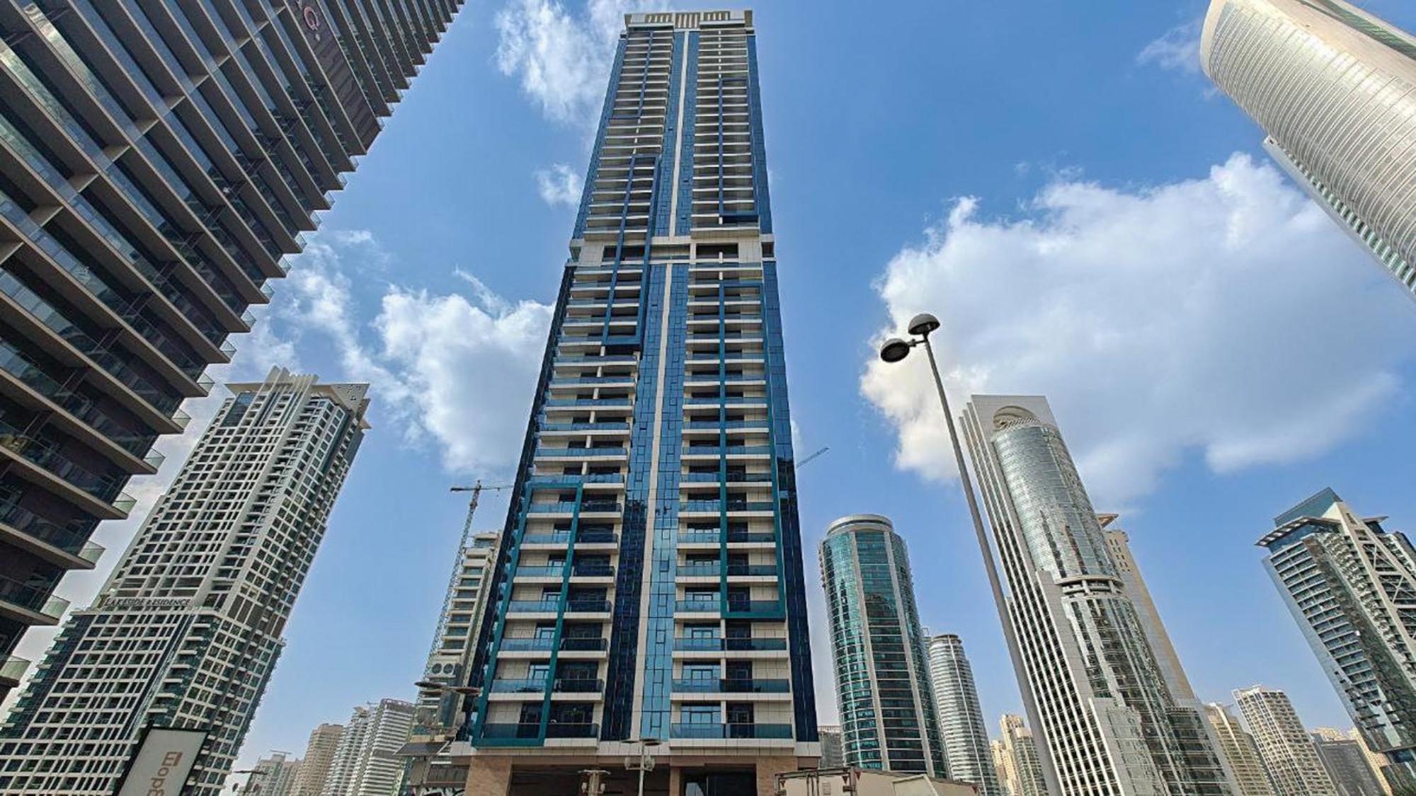 Heaven Crest - Balcony With View 1bhk In Jlt Close To Metro & Marina Apartment *