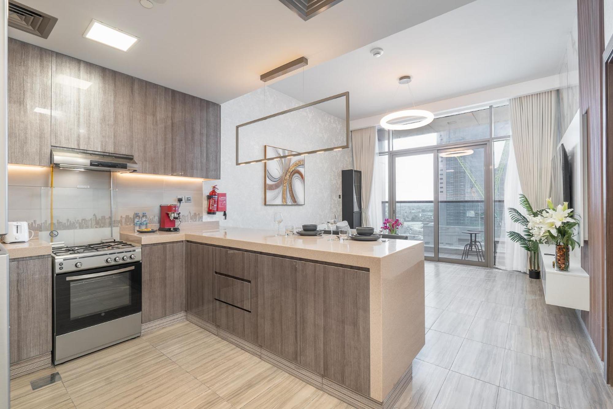 Heaven Crest - Balcony With View 1bhk In Jlt Close To Metro & Marina Apartment *