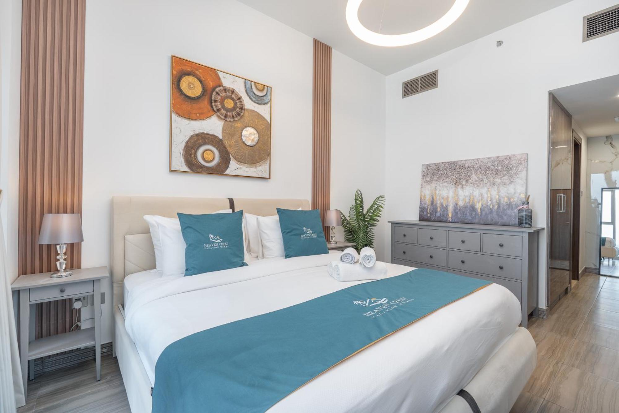 Heaven Crest - Balcony With View 1bhk In Jlt Close To Metro & Marina Dubai